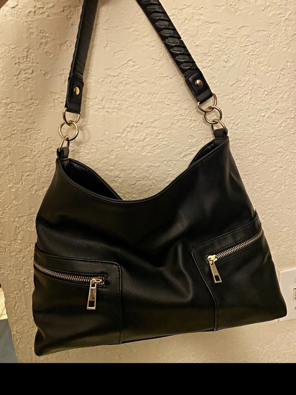 Kohl's Black Pebbled Shoulder Bag Gold Hardware Magnetic Closure Inner Pockets